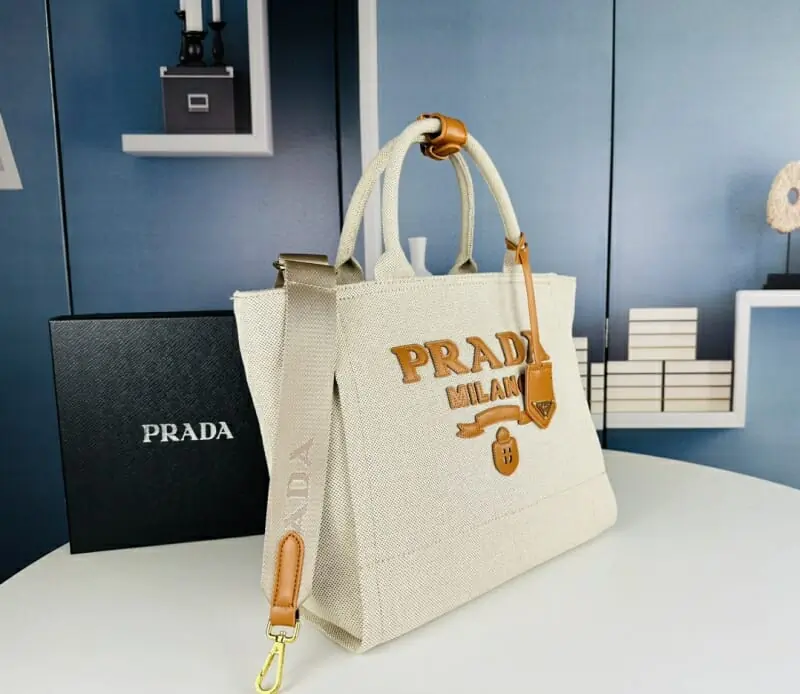 prada aaa qualite sac a main  pour femme s_12331362